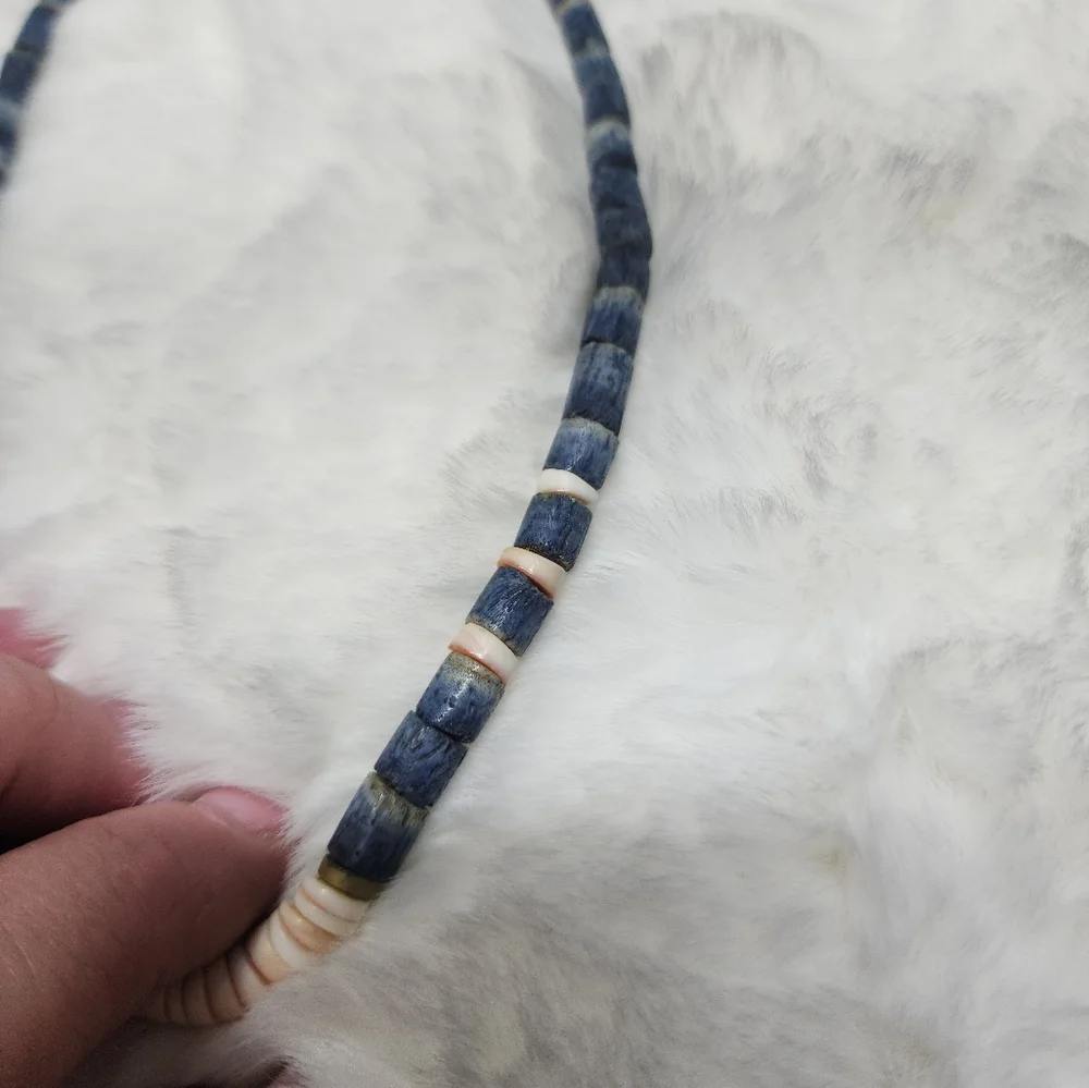 Antique Blue Coral and Shell Beaded Necklace - Picture 6 of 7